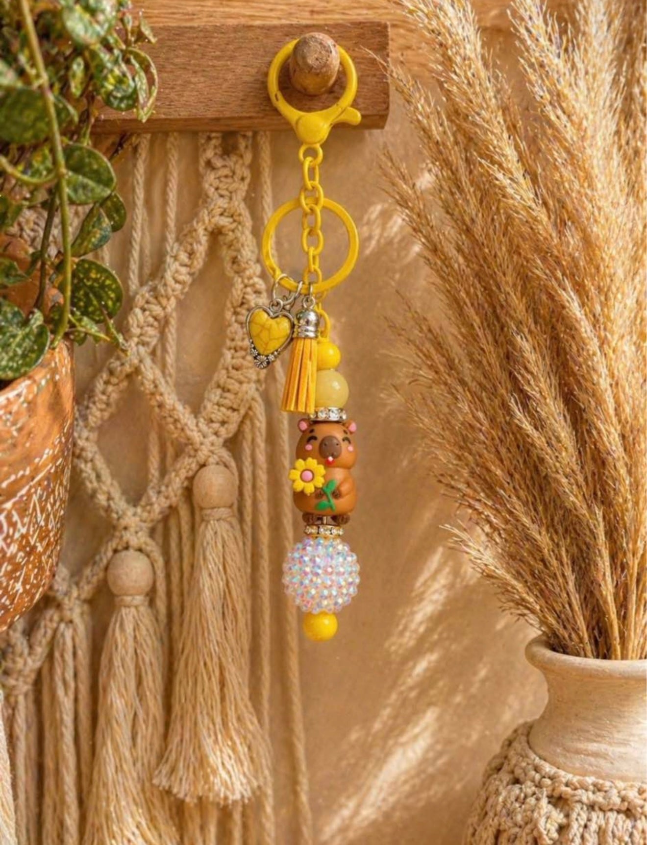 Sunflower Capybara Keychain | Cute Yellow Beaded Bag Charm with Tassel & Heart Accent 🌻🧸